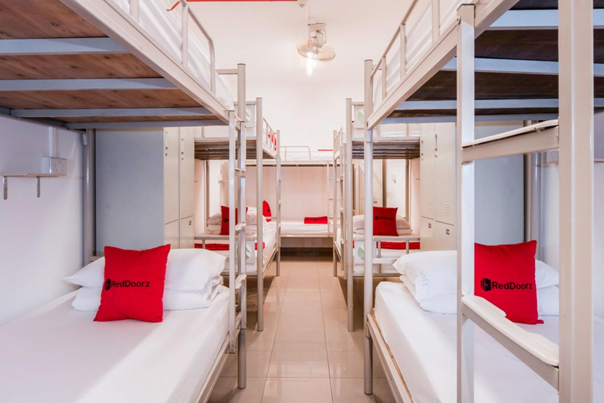 Reddoorz Hostel @ Kallang Mrt Singapura Exterior foto