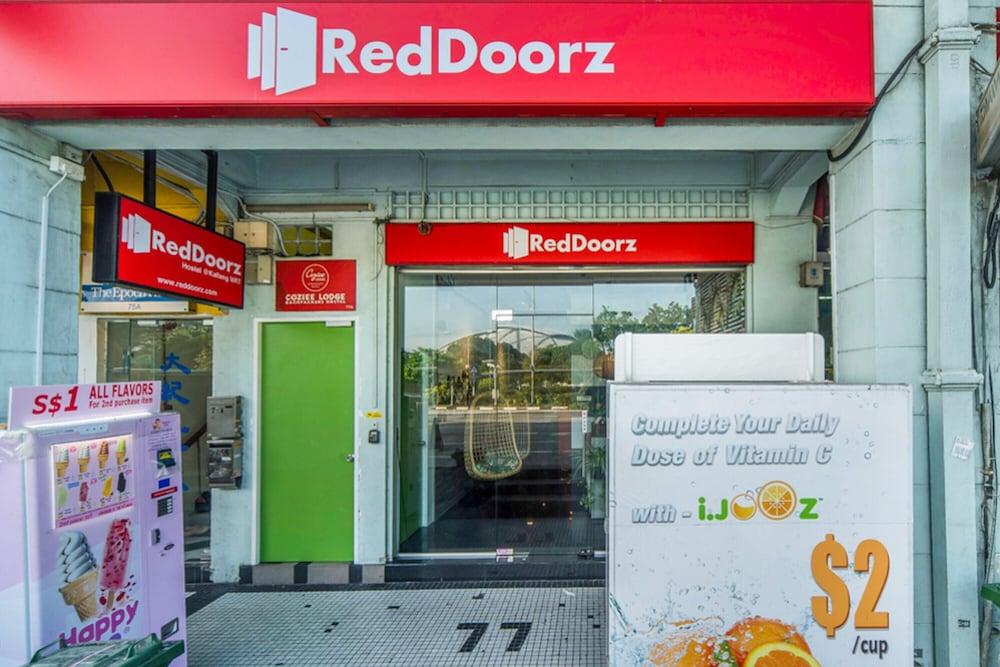 Reddoorz Hostel @ Kallang Mrt Singapura Exterior foto