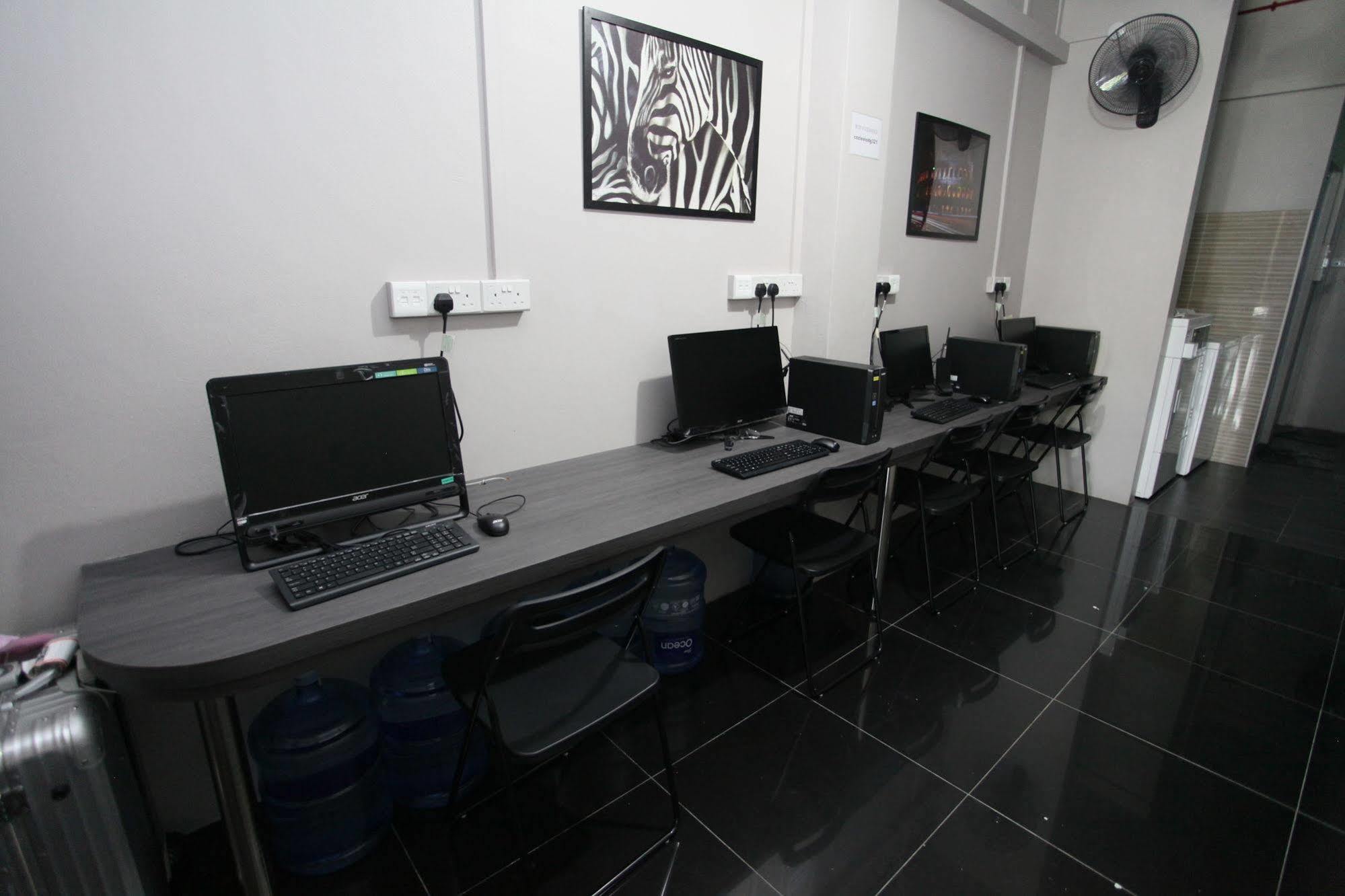 Reddoorz Hostel @ Kallang Mrt Singapura Exterior foto